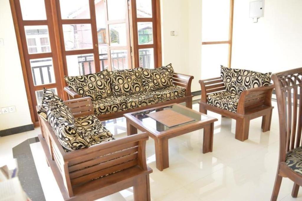 Araliya Blue Beach View Hotel Kudapaduwa Exterior photo
